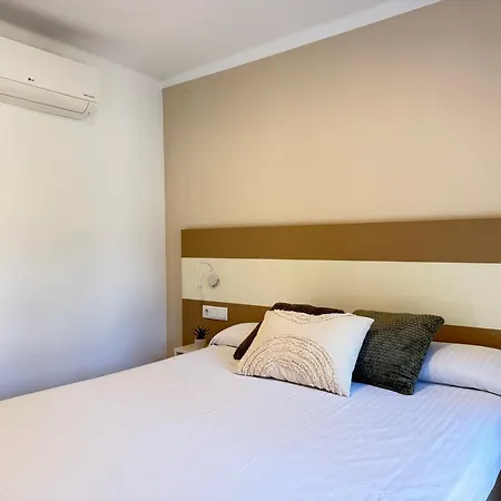 Agi Cosconilles Centro Appartement Roses