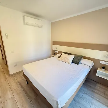 Agi Cosconilles Centro Appartement Roses